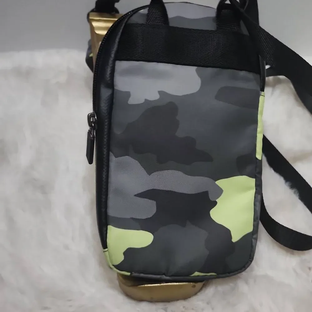 Lululemon Modular Phone Crossbody Bag  Camo